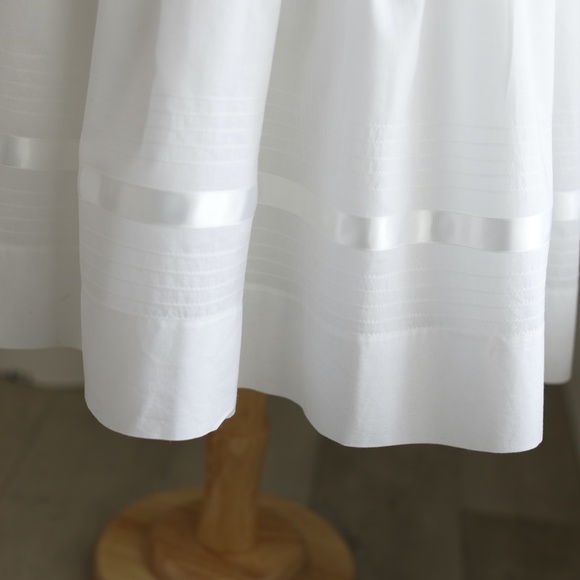 Strasburg Dress White Heirloom Smocked Flower Girl Special Occasion Portrait - Picture 7 of 7